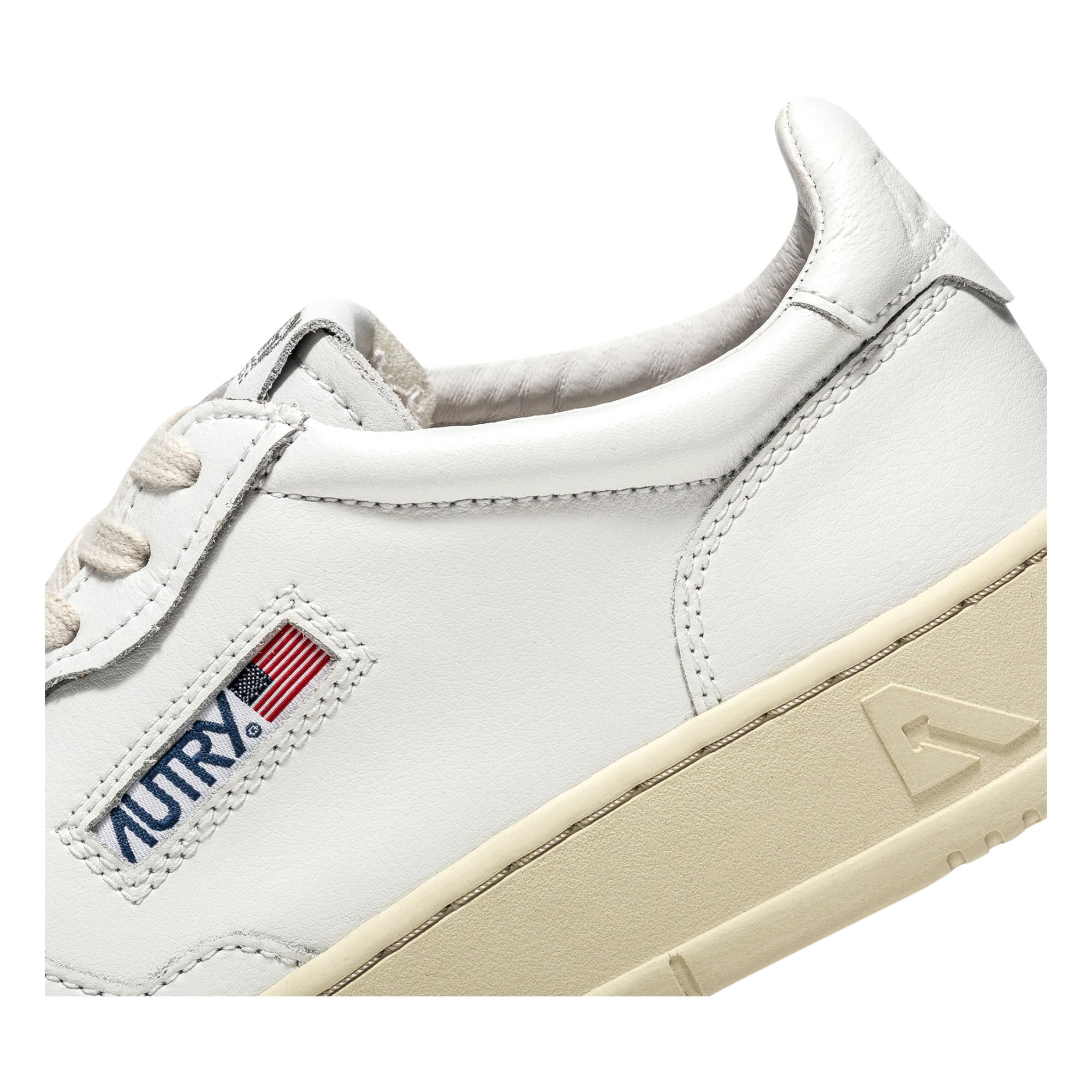 Medalist Low-Top Leather Sneakers White
