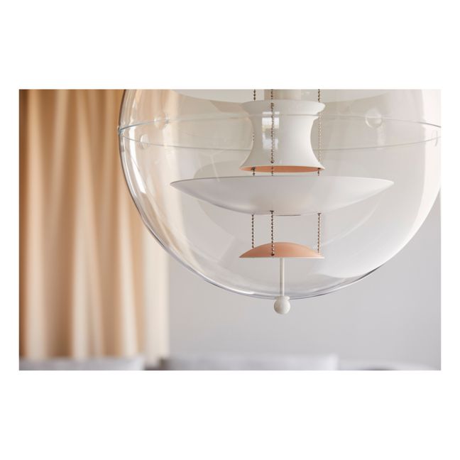 VP-Globe Pendant Lamp Peach