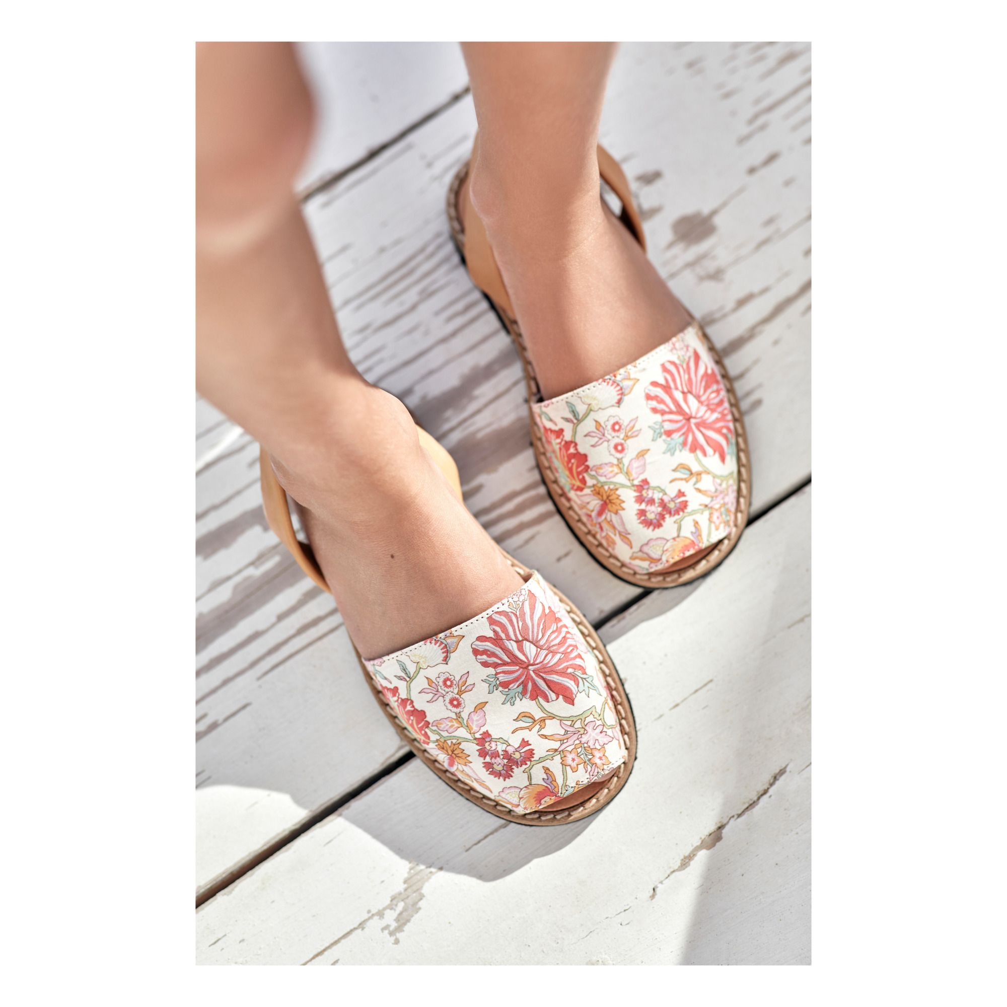 Liberty Sandals - Minorquines x Tartine et Chocolat Exclusive Ecru- Immagine del prodotto n°2