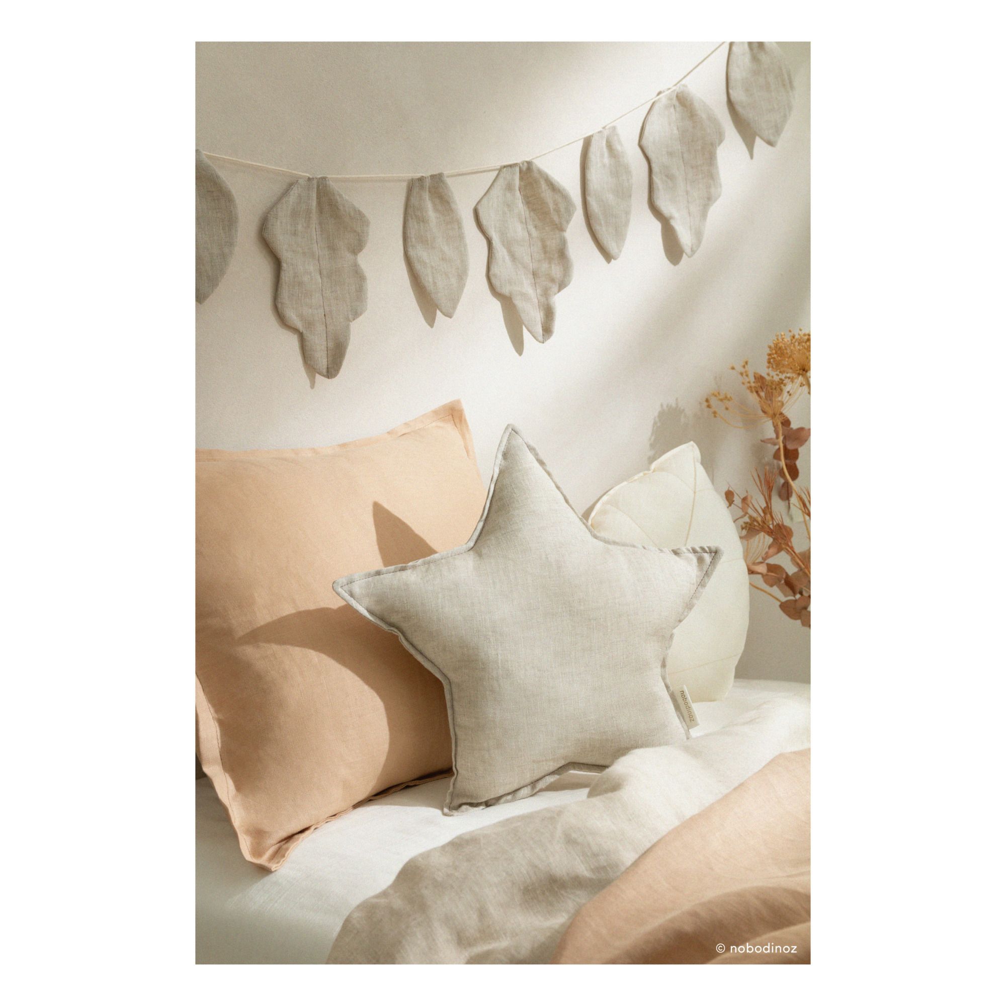Star Cushion - French Linen Oatmeal- Product image n°1