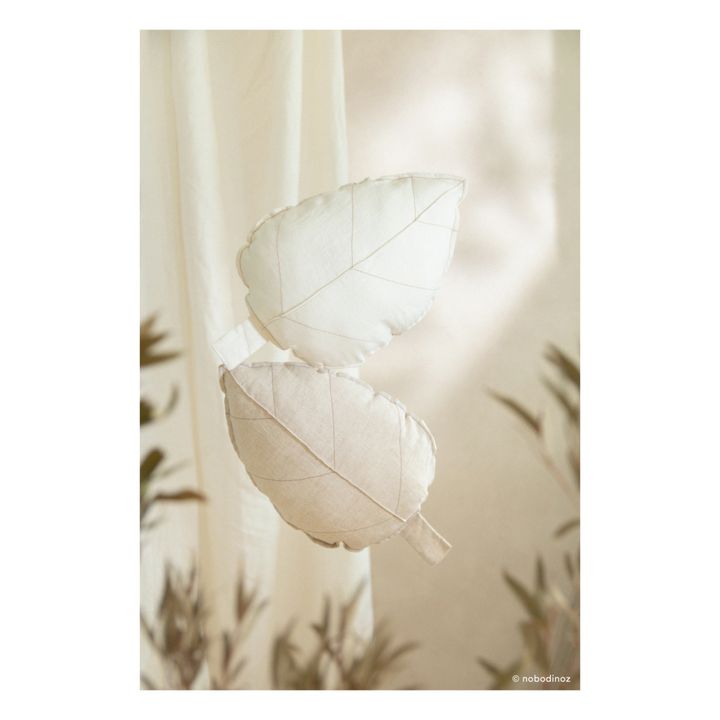 Leaf Cushion - French Linen | Seta greggia- Immagine del prodotto n°1