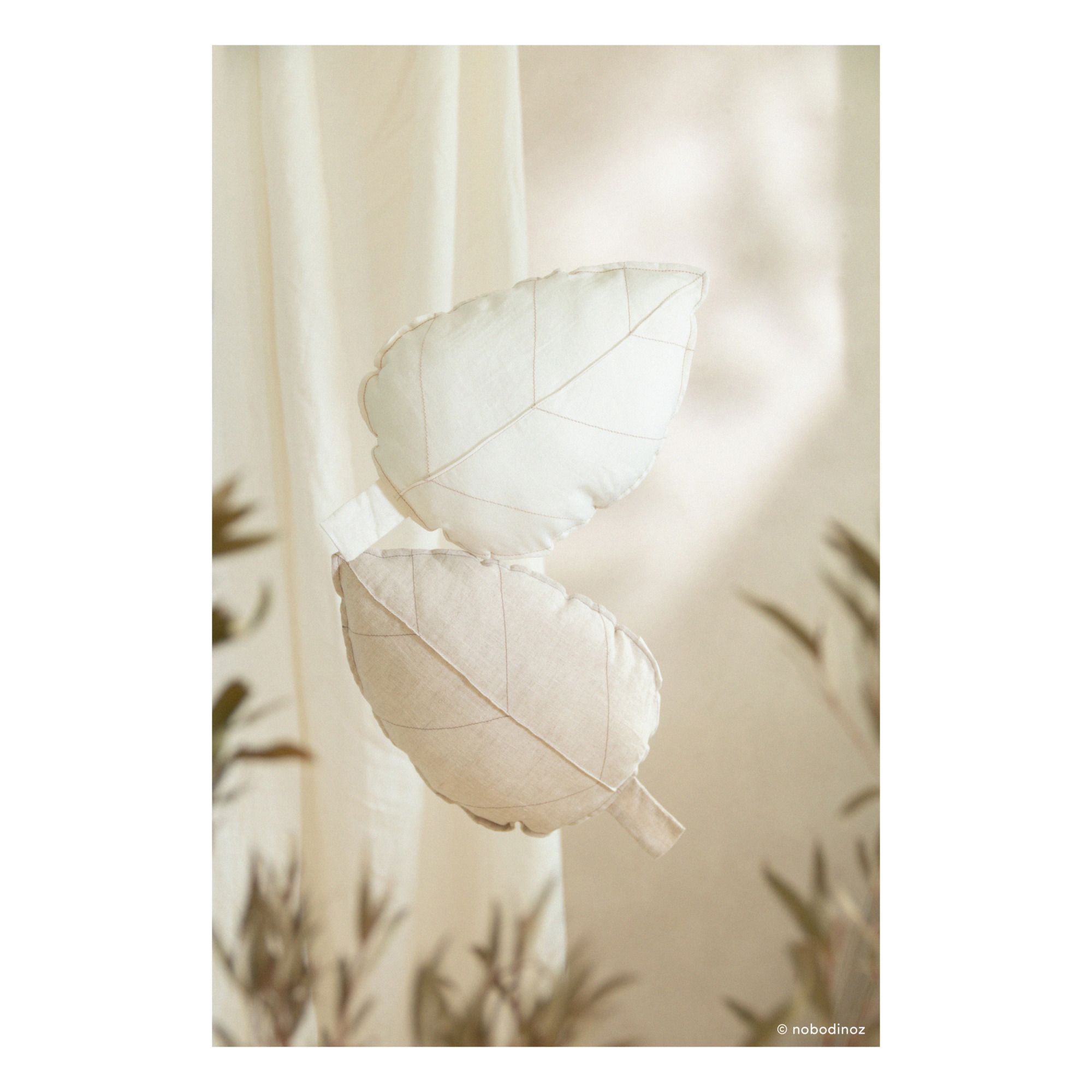 Leaf Cushion - French Linen Oatmeal- Product image n°1