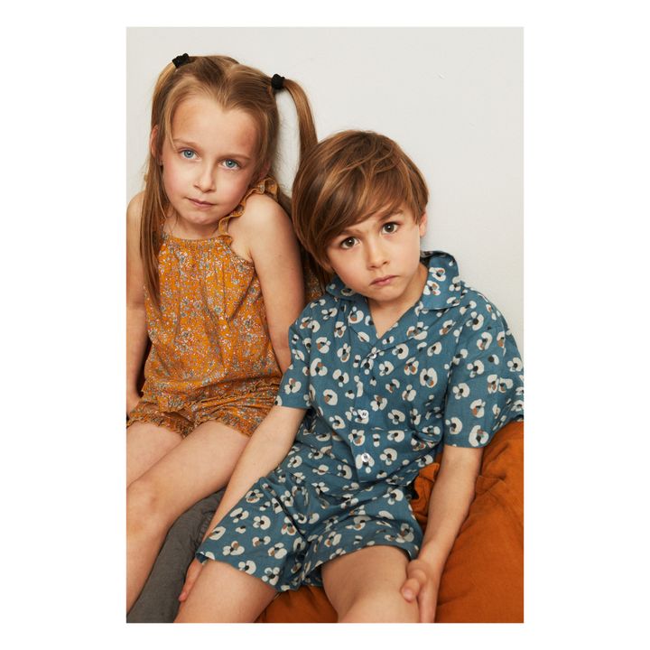 Exclusividad Gabrielle Paris x Smallable Pyjama Party – Camisa de pijama + Pantalón corto Swan | Azul- Imagen del producto n°3