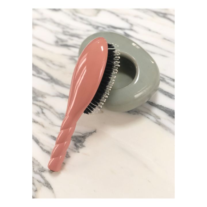 The Essential Soft N°03 Hairbrush - Sensitive Scalp | Korallenfarben- Produktbild Nr. 1
