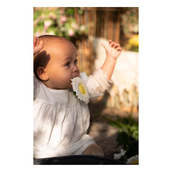 Margarita the Daisy Teething Toy- Product image n°1