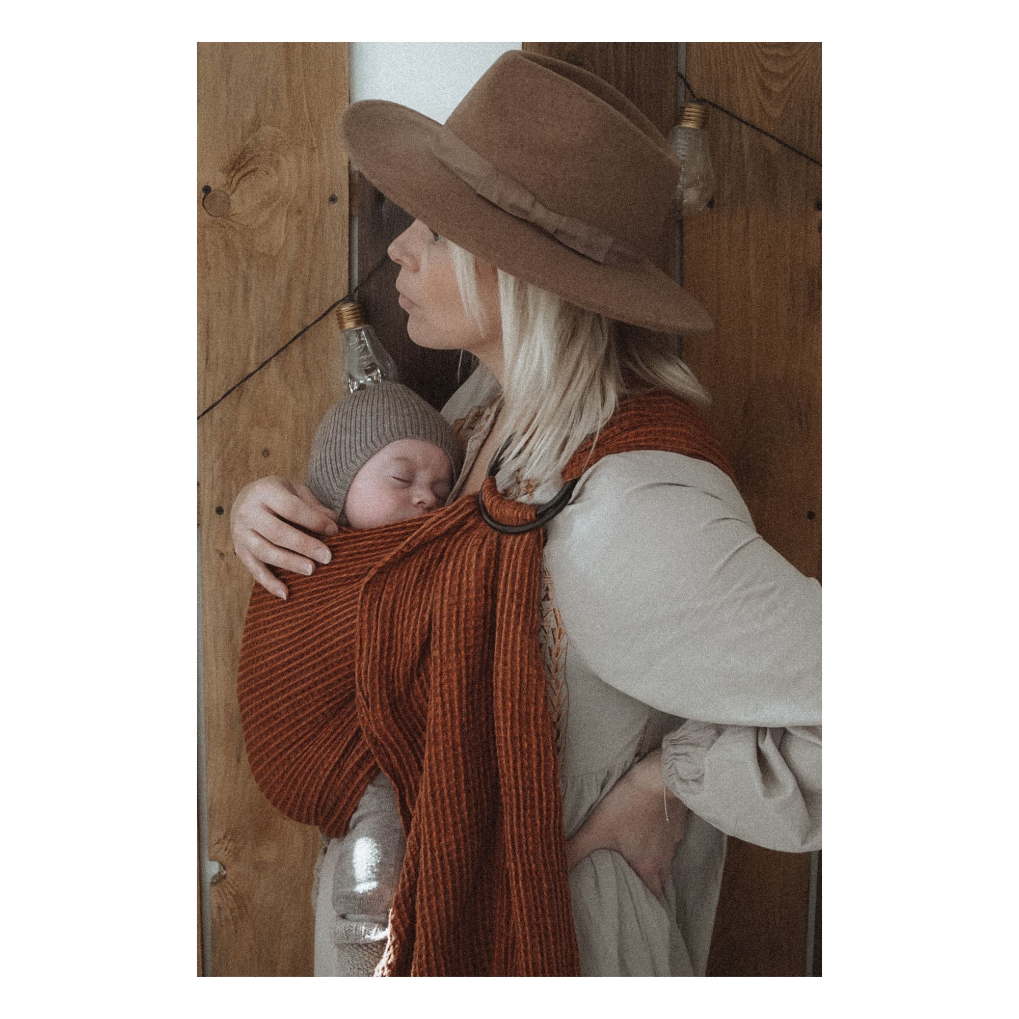 Linen Baby Carrier Brown- Product image n°1