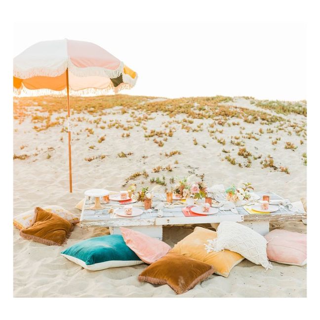 Premium Fringe Beach Umbrella