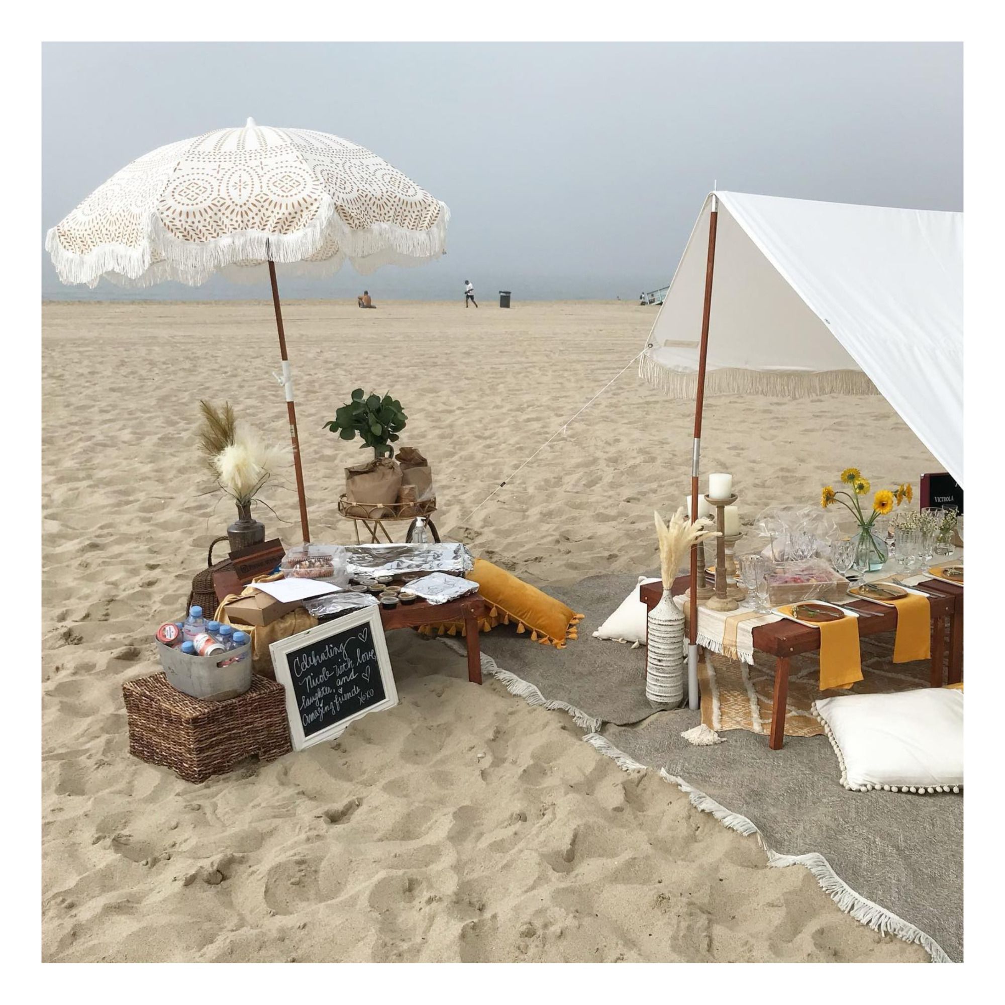 Premium Fringe Beach Tent White 