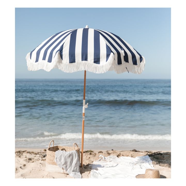 Parasol frangé Holiday | Bleu marine- Image produit n°1