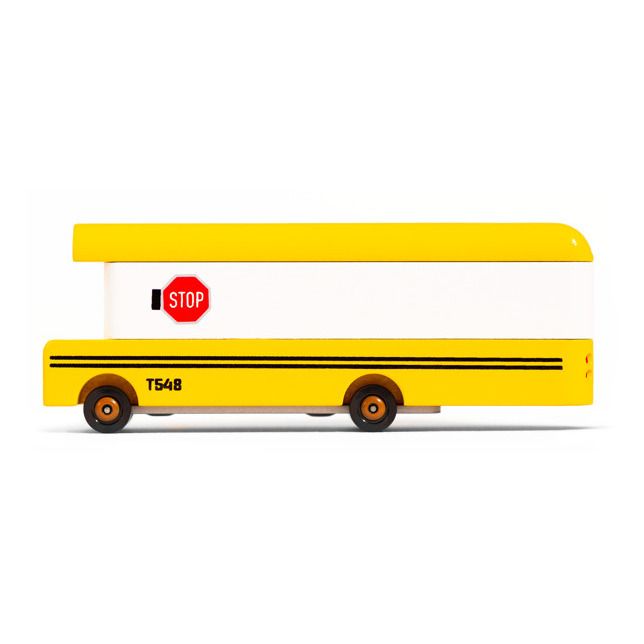 Bus scolaire en bois