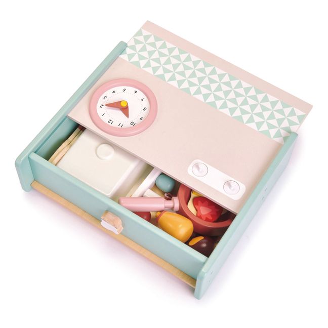 Kitchenette et ses accessoires en bois