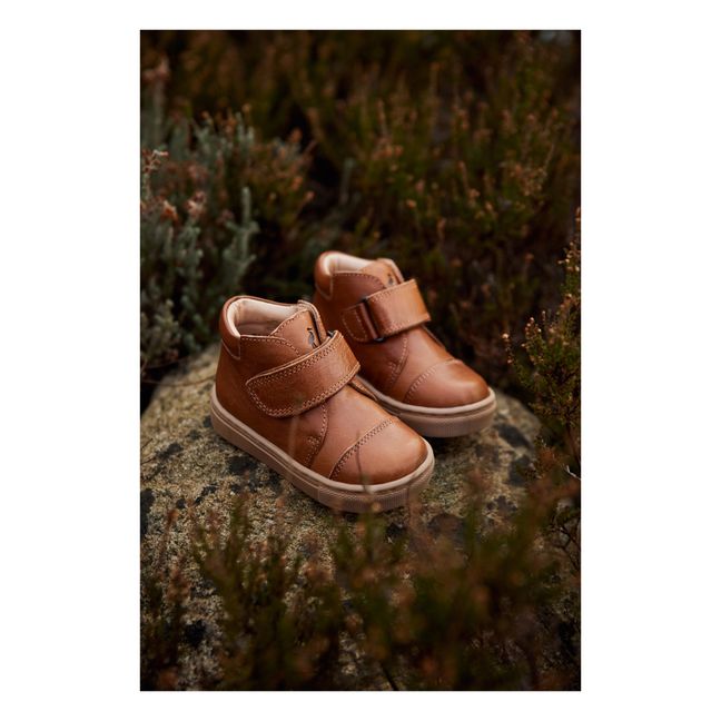 Kicks Velcro Low-Top Boots Cognac-Farbe