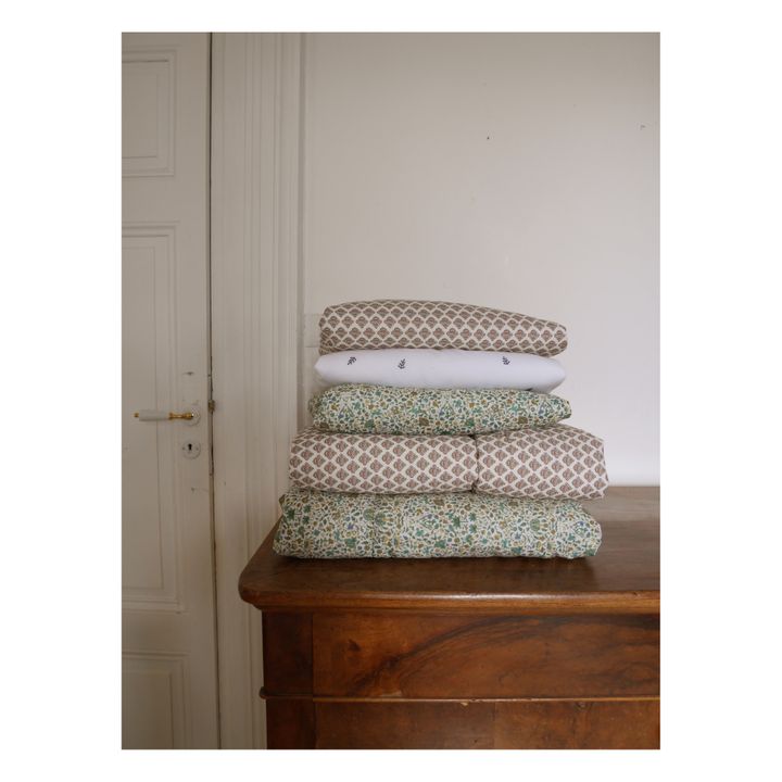 Embroidered Leaf Organic Cotton Bed Set Green- Product image n°1