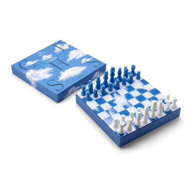 Juego de ajedrez con nubes