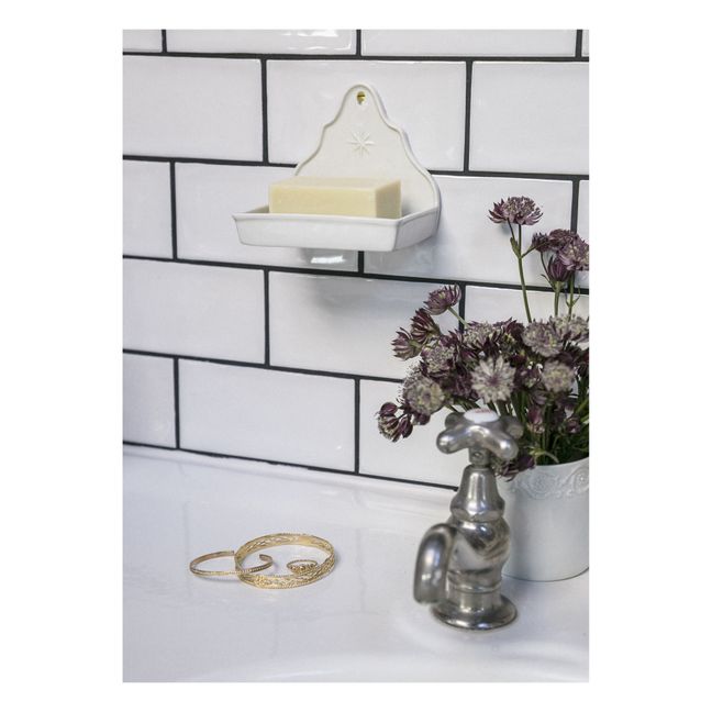 Star Wall-Mounted Porcelain Soap Dish | White