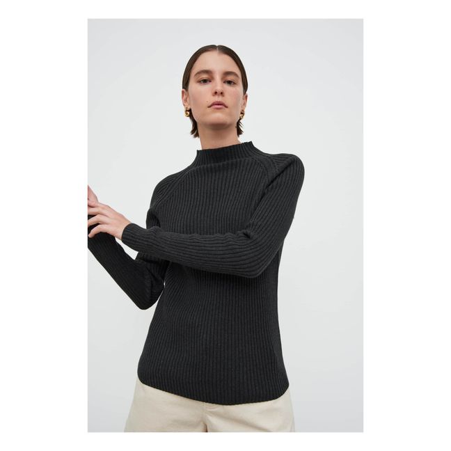 Row Ribbed Organic Cotton Top | Kohlegrau