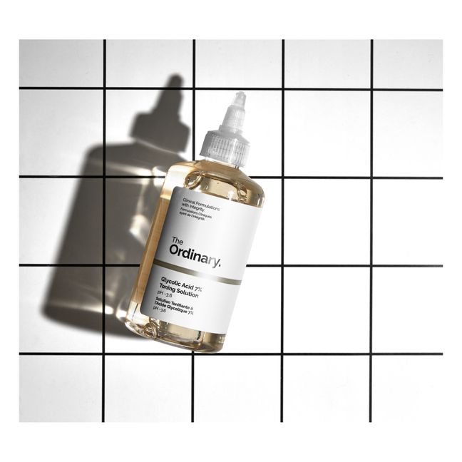Solution tonique à l'Acide Glycolique 7% - 240 ml