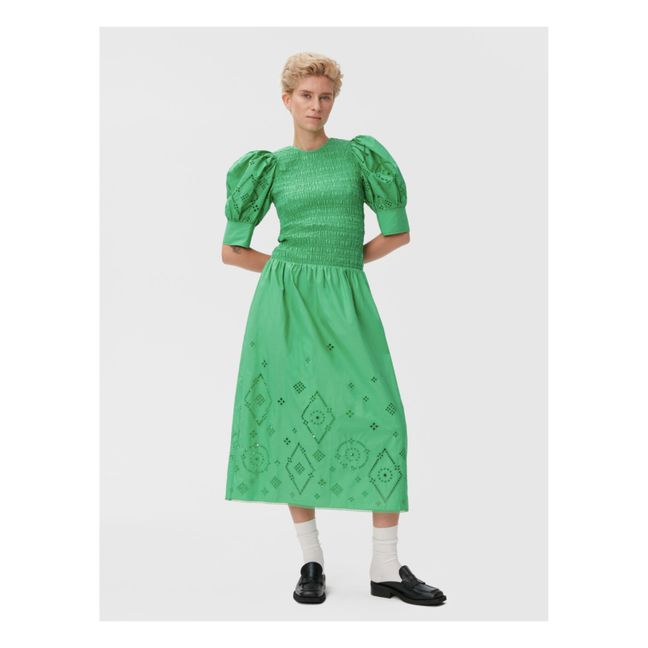 Kleid gesmocked mit englischer Stickerei aus Bio-Baumwolle | Grün