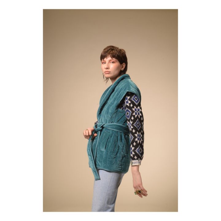 Sirva Sleeveless Velour Quilted Kimono | Pfauenblau- Produktbild Nr. 4