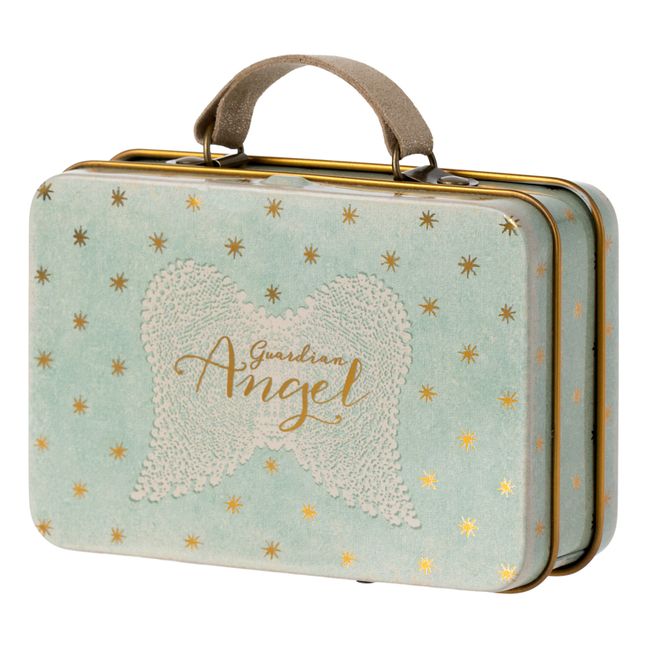 Souris Angel dans sa valise