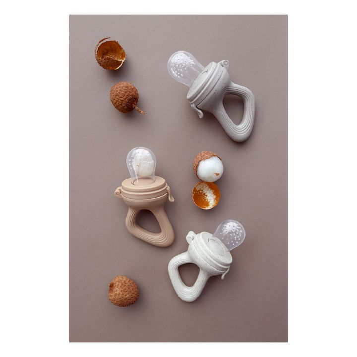 Silicone Baby Feeder | Sand- Product image n°2
