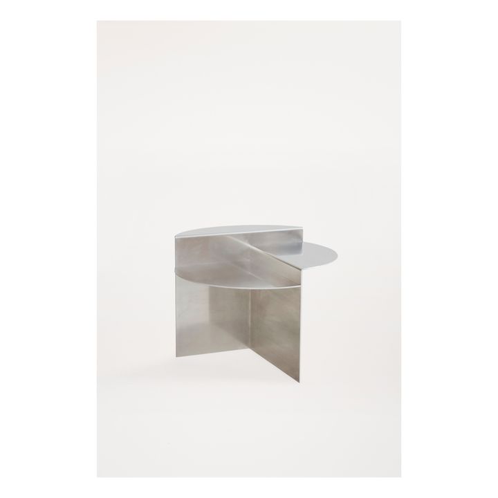 Rivet Aluminium Side Table- Produktbild Nr. 3