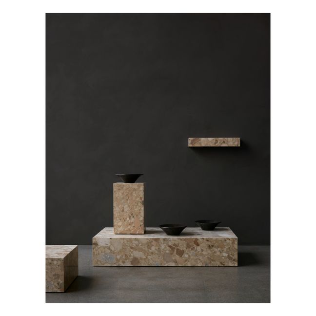 Estantería de mármol de Breccia Plinth | Beige