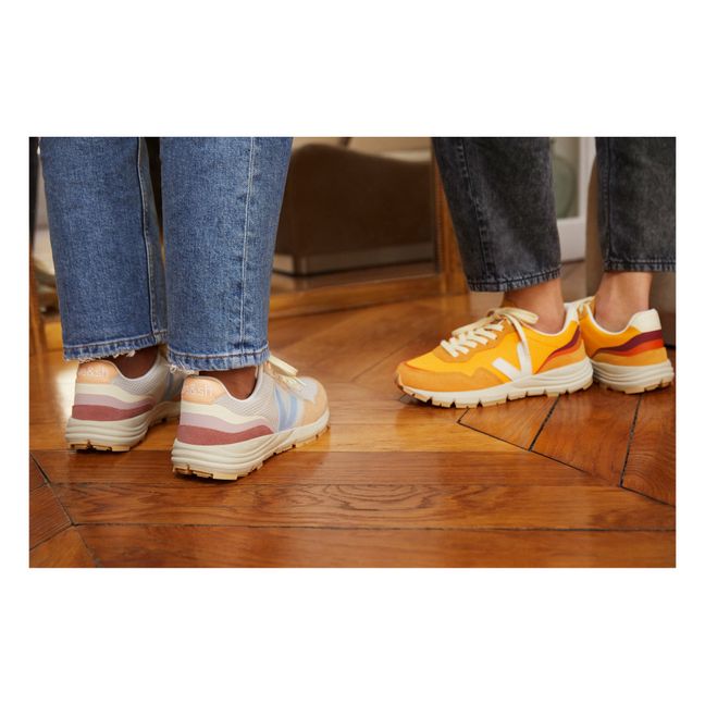 Dekkan Sneakers - Bash x Veja Collaboration Naranja