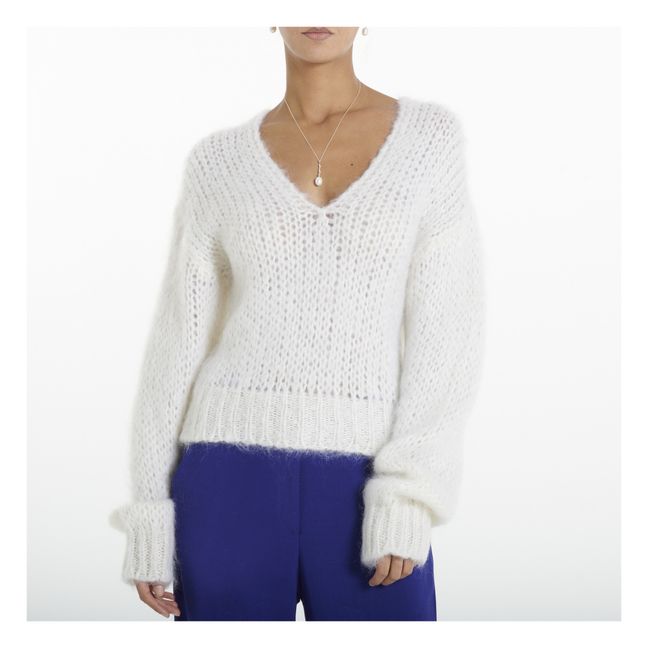 Maglia in mohair con scollo a V | Bianco