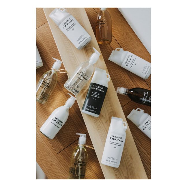 Soothing Cleansing Milk Refill - 250 ml