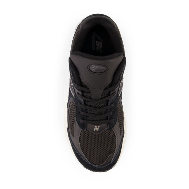 Classic Lace-up 2002 Sneakers | Black