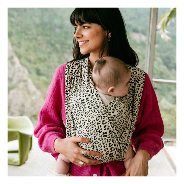 Leopard Print Organic Cotton Baby Carrier | Blanco- Imagen del producto n°5