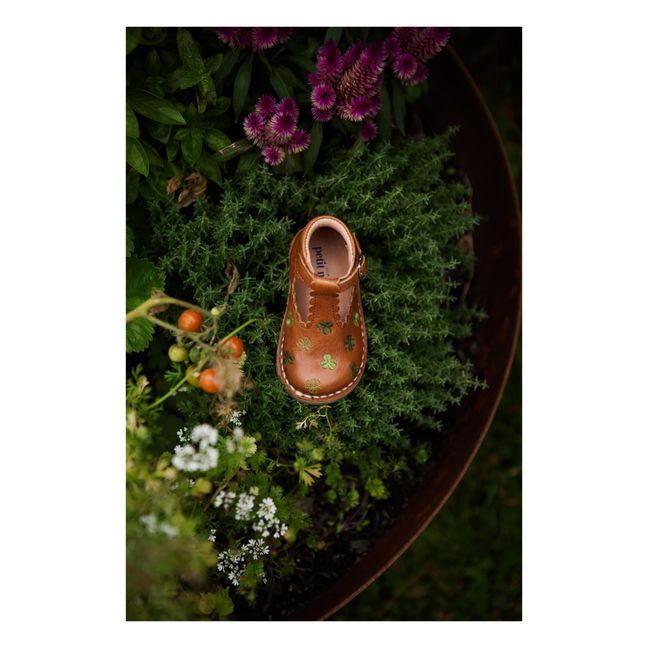 Embroidered T-Bar Baby Shoes - Uniqua Capsule Collection | Cognac-Farbe
