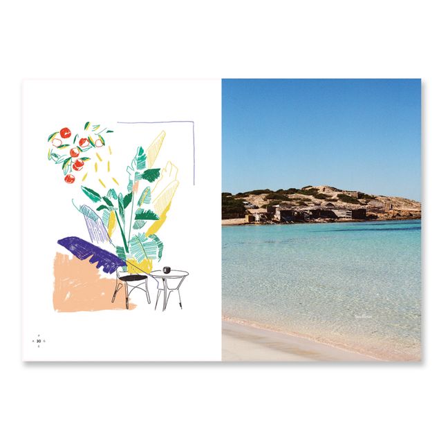 Travel book - The Balearic Islands | Light blue