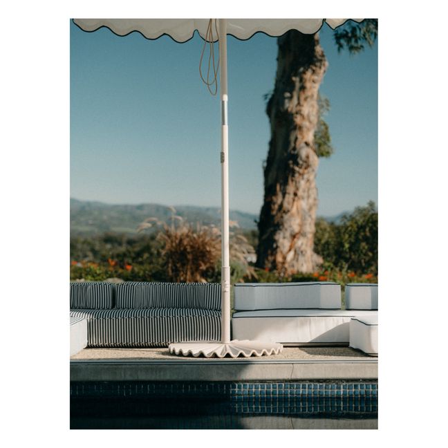 Molded Parasol Stand | Blanco