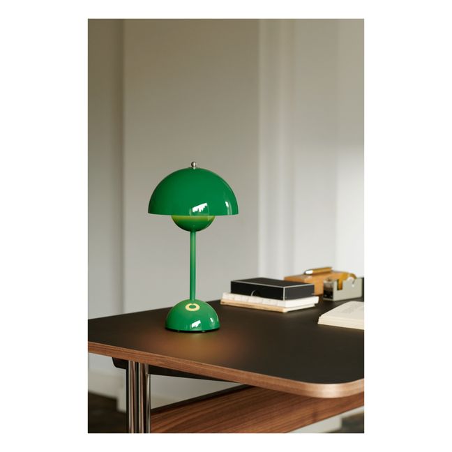 Lampada da tavolo portatile Flowerpot VP9, Verner Panton | Verde