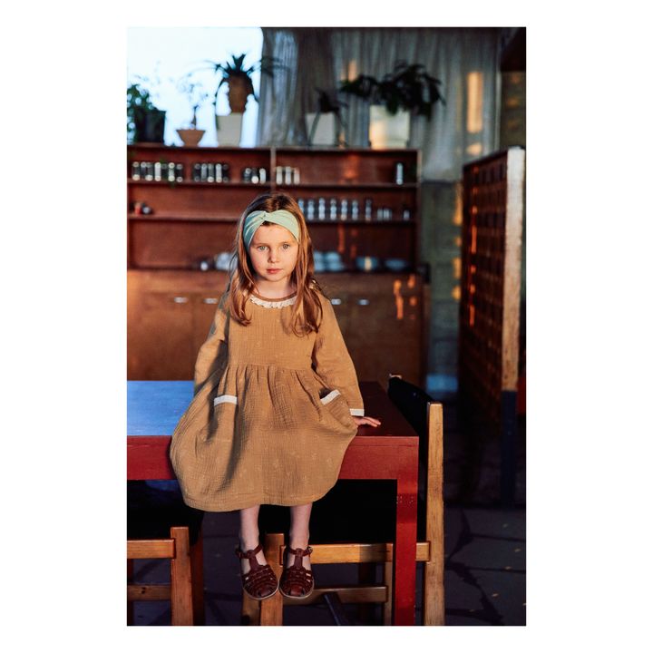 Besticktes Kleid Jeannette | Kamelbraun- Produktbild Nr. 1