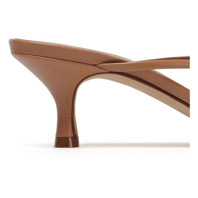 Olga Mules | Nocciola