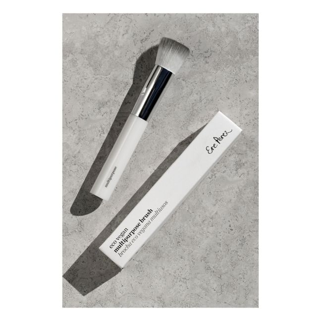 Vegan multipurpose makeup brush