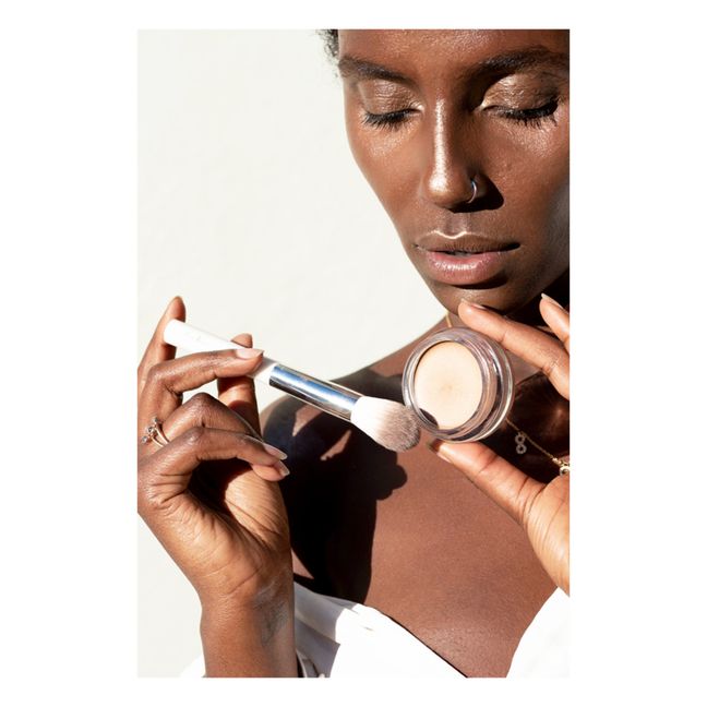 All Beauty Vegan Brush | White
