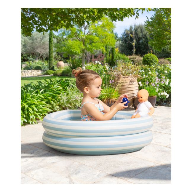 Neonato bagno in mare