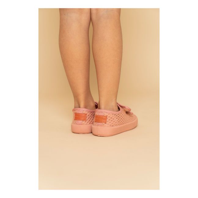Summer Sneakers | Coral