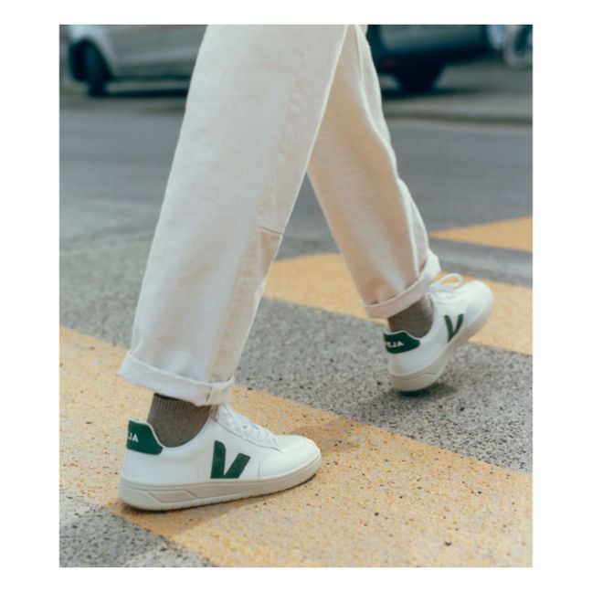 Zapatillas con cordones  V-12 - Colección Mujer  | Verde oliva