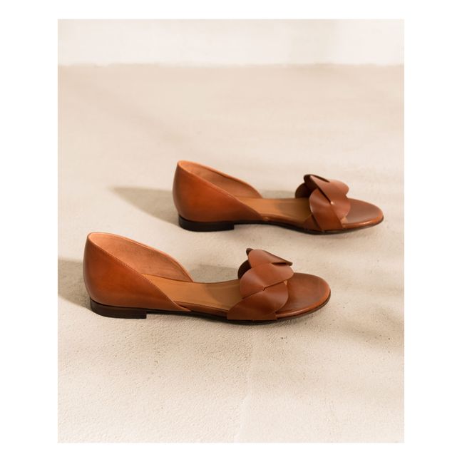 N°36 Flat Leather Sandals | Coñac