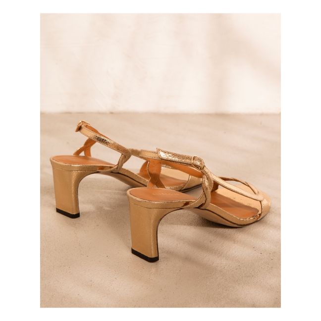 Sandalias de piel con tacón N°599 | Dorado