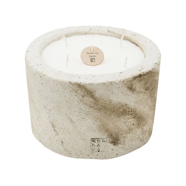 Bougie d'intérieur parfumée Down to earth M | Blanc/Écru