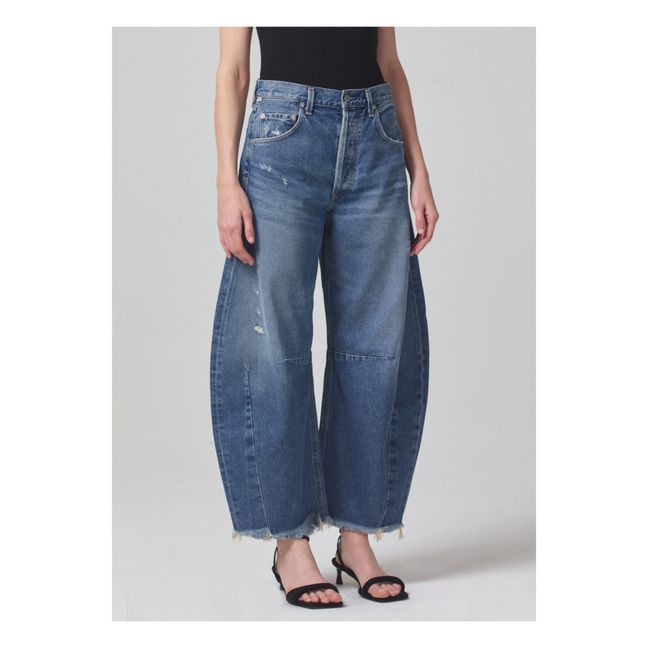 Jean Horseshoe | Magnolia