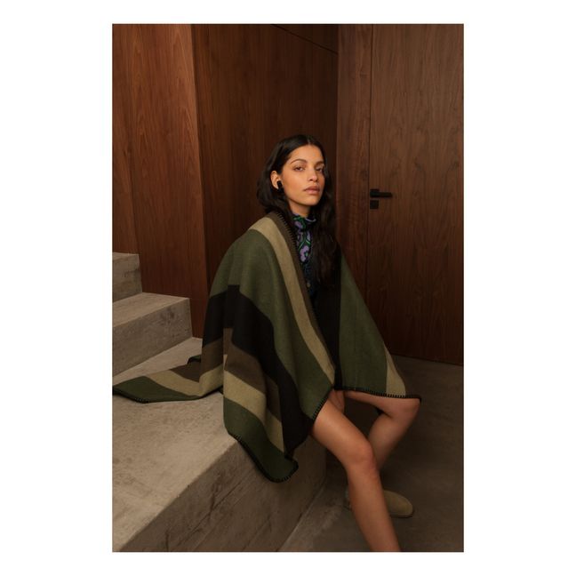 Navajo Recycled Wool Cape | Verde militare
