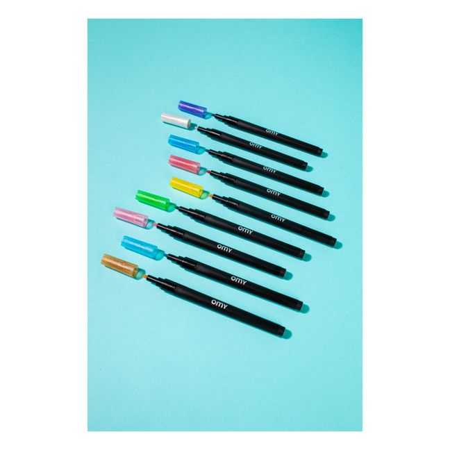 9 Glitter felt-tip pens
