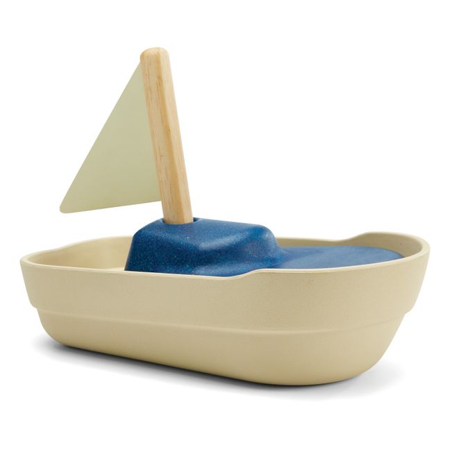 Natural rubber sail boat